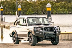 Mahindra Black Edition mHAWK Pik Up 2020 года  (AU)